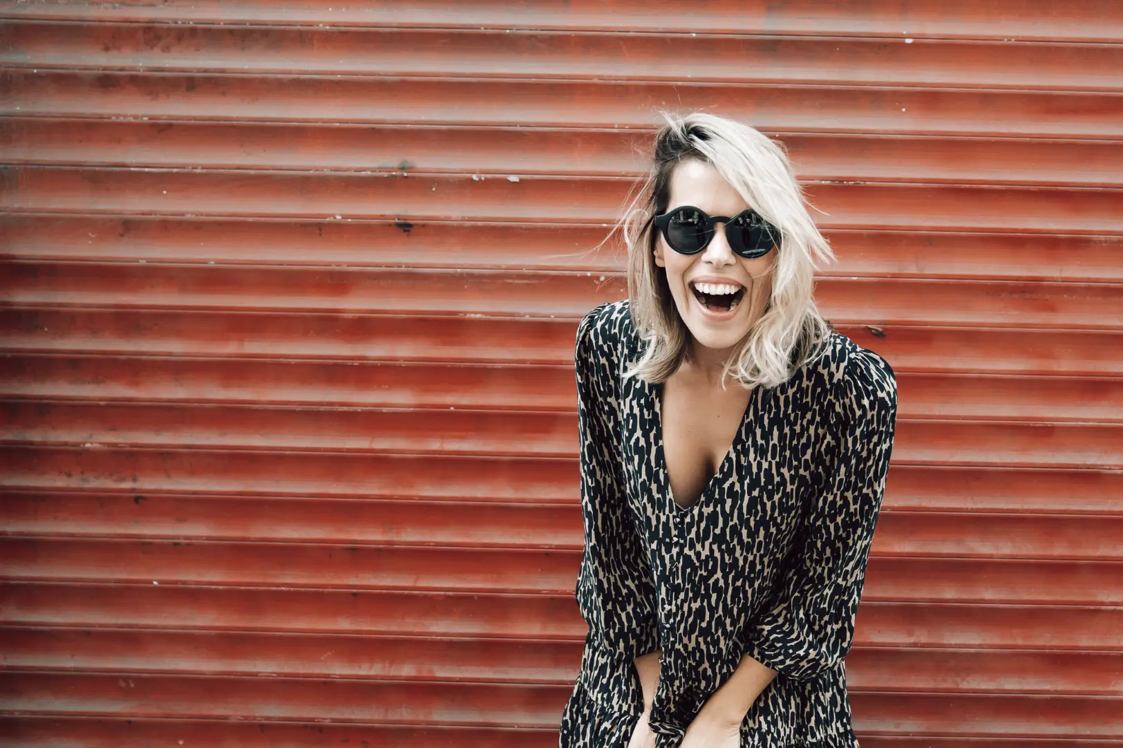 happy woman no more tooth ace after extraction